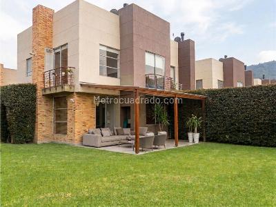 Casa de 3 alcobas en venta en Vereda Cerca De Piedra, Chía, 142 m² · foto 2 de 20