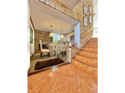 Casa de 4 alcobas en venta en Sotileza, Bogotá, 317 m² · foto 8 de 20