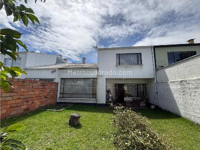 Casa de 4 alcobas en venta en Las Villas, Bogotá, 210 m² · foto 14 de 20