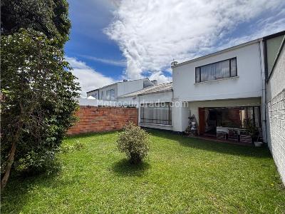 Casa de 4 alcobas en venta en Las Villas, Bogotá, 210 m² · foto 15 de 20