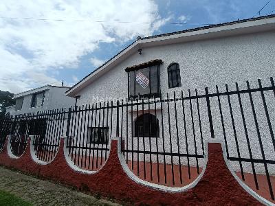 Casa en venta en Normandia, Bogotá · foto 3 de 19