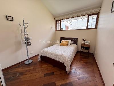 Casa de 4 alcobas en venta en San Jose De Bavaria, Bogotá, 270 m² · foto 13 de 20
