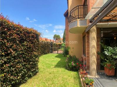 Casa de 4 alcobas en venta en Rosales, Chía, 320 m² · foto 7 de 19