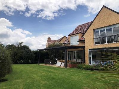 Casa de 4 alcobas en venta en Santa Ana De Chia 2, Chía, 335 m² · foto 2 de 20