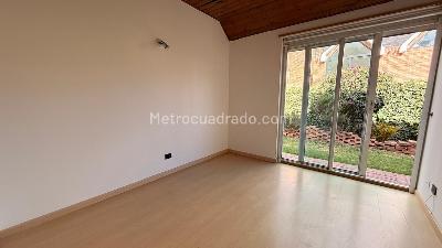 Casa de 3 alcobas en venta en San Jose De Bavaria, Bogotá, 240 m² · foto 12 de 20