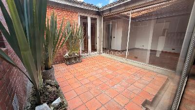 Casa de 3 alcobas en venta en San Jose De Bavaria, Bogotá, 240 m² · foto 7 de 20