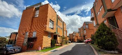 Casa de 3 alcobas en venta en Bosques De Provenza, Bogotá, 188 m² · foto 3 de 20