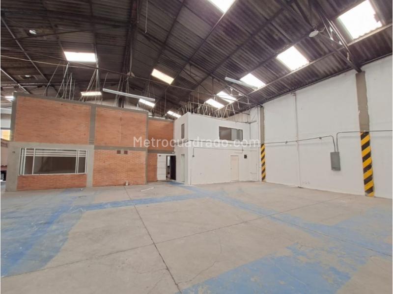 Bodega en Arriendo, Los Pinos, Bogotá D.C. - Más