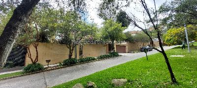 Casa de 5 alcobas en venta en Santa Ana Oriental, Bogotá, 298 m² · foto 2 de 20