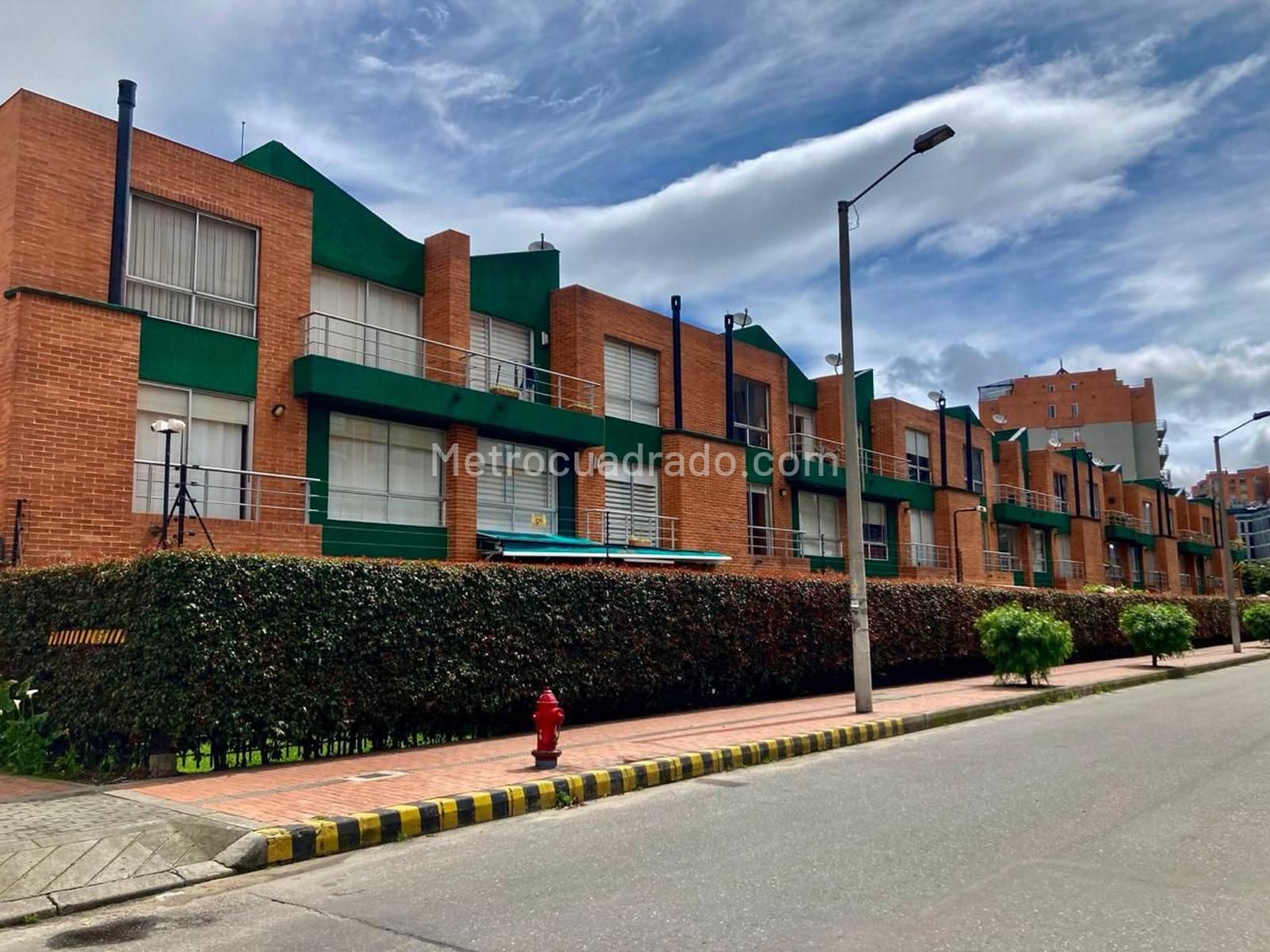 Casa de 4 habitaciones en venta en Gratamira Campestre, Bogotá — imagen 1 de 20
