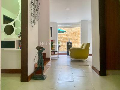 Casa de 4 alcobas en venta en Gratamira Campestre, Bogotá, 185 m² · foto 3 de 20