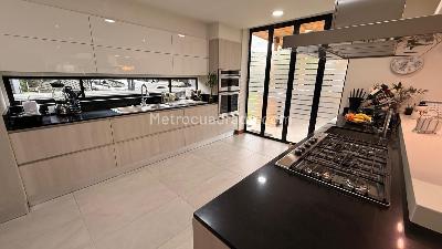 Casa de 4 alcobas en venta en Guaymaral San Simon, Bogotá, 391 m² · foto 7 de 20