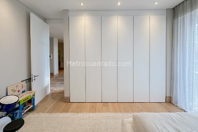 Apartamento de 3 alcobas en venta en Los Rosales, Bogotá, 379 m² · foto 9 de 20