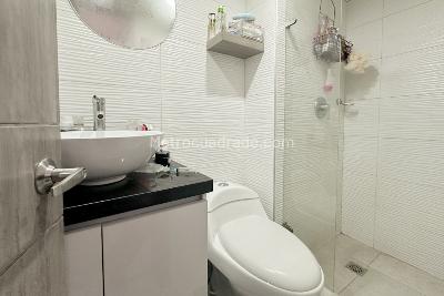 Apartamento de 3 alcobas en arriendo en Ciudad Salitre Suroriental, Bogotá, 67 m² · foto 12 de 14