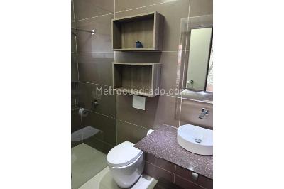 Apartamento de 3 alcobas en arriendo en Chico, Bogotá, 200 m² · foto 10 de 15