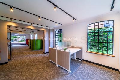 Casa de 5 alcobas en venta en Los Rosales, Bogotá, 600 m² · foto 9 de 13