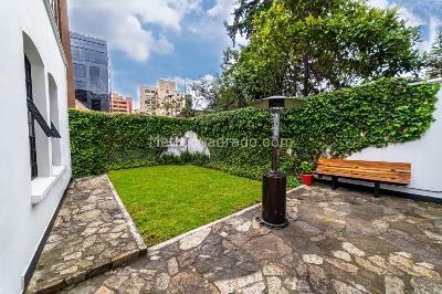 Casa de 5 alcobas en venta en Los Rosales, Bogotá, 600 m² · foto 13 de 13