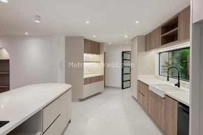 Apartamento de 3 alcobas en venta en Los Rosales, Bogotá, 248 m² · foto 7 de 20