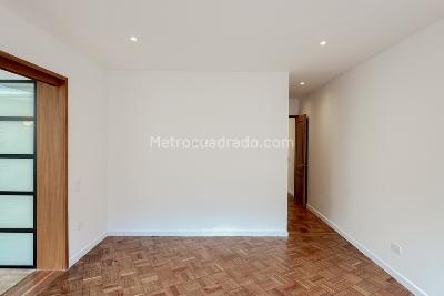 Apartamento de 3 alcobas en venta en Los Rosales, Bogotá, 248 m² · foto 15 de 20