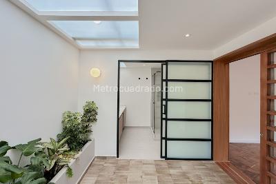 Apartamento de 3 alcobas en venta en Los Rosales, Bogotá, 248 m² · foto 17 de 20