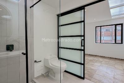 Apartamento de 3 alcobas en venta en Los Rosales, Bogotá, 248 m² · foto 19 de 20