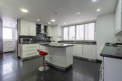 Apartamento de 4 alcobas en venta en Niza Suba, Bogotá, 726 m² · foto 4 de 20