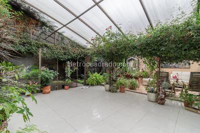 Casa de 5 alcobas en venta en Niza, Bogotá, 454 m² · foto 3 de 20