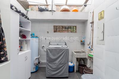 Casa de 5 alcobas en venta en Niza, Bogotá, 454 m² · foto 10 de 20
