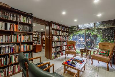 Casa de 5 alcobas en venta en Niza, Bogotá, 454 m² · foto 12 de 20