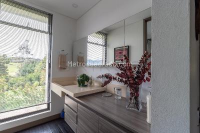 Casa de 3 alcobas en venta en La Calera, La Calera, 348 m² · foto 19 de 20