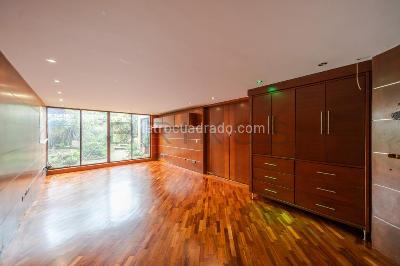 Apartamento de 5 alcobas en arriendo en El Refugio, Bogotá, 620 m² · foto 19 de 20