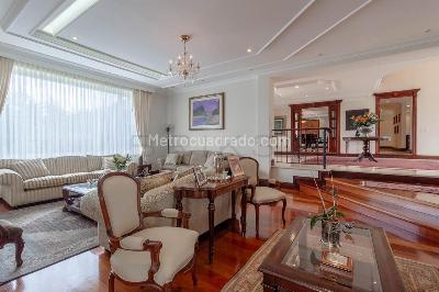 Casa de 4 alcobas en venta en Torca, Bogotá, 1200 m² · foto 2 de 20