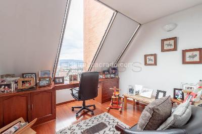 Apartamento de 5 alcobas en venta en Cerros De Suba (Localidad De Suba), Bogotá, 285 m² · foto 11 de 20