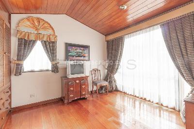 Casa de 5 alcobas en venta en Los Naranjos, Bogotá, 420 m² · foto 6 de 20