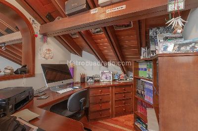 Casa de 5 alcobas en venta en Los Naranjos, Bogotá, 420 m² · foto 9 de 20