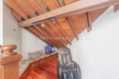 Casa de 5 alcobas en venta en Los Naranjos, Bogotá, 420 m² · foto 10 de 20