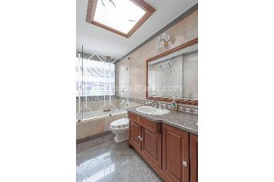 Casa de 5 alcobas en venta en Los Naranjos, Bogotá, 420 m² · foto 16 de 20