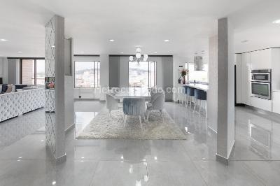 Apartamento de 5 alcobas en venta en La Calleja Usaquen, Bogotá, 240 m² · foto 3 de 20