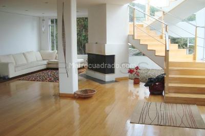 Casa de 3 alcobas en venta en Altos De Hycata, Chía, 507 m² · foto 2 de 20