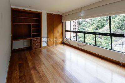 Apartamento de 4 alcobas en venta en Santa Barbara Alta Usaquen, Bogotá, 530 m² · foto 15 de 20