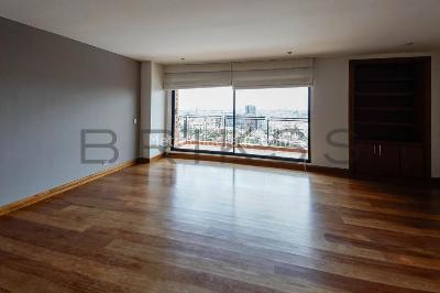 Apartamento de 4 alcobas en venta en Santa Barbara Alta Usaquen, Bogotá, 530 m² · foto 16 de 20