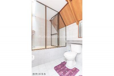 Apartamento de 3 alcobas en venta en Pontevedra, Bogotá, 102 m² · foto 8 de 11
