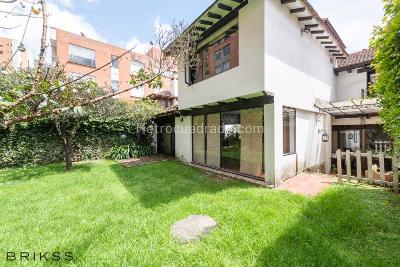 Casa de 5 alcobas en venta en La Calleja Usaquen, Bogotá, 300 m² · foto 2 de 20