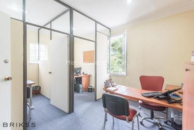 Casa de 5 alcobas en venta en La Macarena, Bogotá, 571 m² · foto 2 de 18