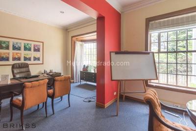 Casa de 5 alcobas en venta en La Macarena, Bogotá, 571 m² · foto 11 de 18