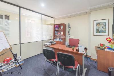 Casa de 5 alcobas en venta en La Macarena, Bogotá, 571 m² · foto 15 de 18