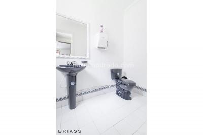 Casa de 5 alcobas en venta en La Macarena, Bogotá, 571 m² · foto 18 de 18