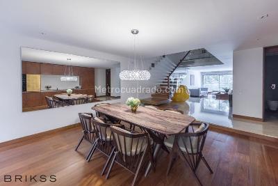 Apartamento de 3 alcobas en venta en Los Rosales, Bogotá, 280 m² · foto 4 de 17