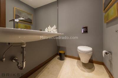 Apartamento de 3 alcobas en venta en Los Rosales, Bogotá, 280 m² · foto 7 de 17