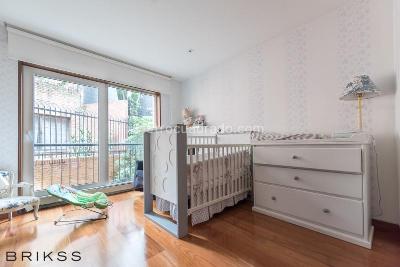 Apartamento de 3 alcobas en venta en Los Rosales, Bogotá, 280 m² · foto 16 de 17